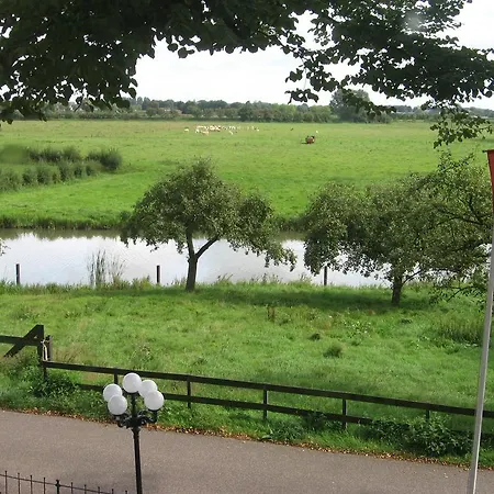 De Os En Het Paard 3*