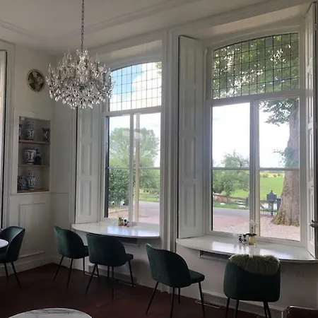 De Os En Het Paard Otel 3*