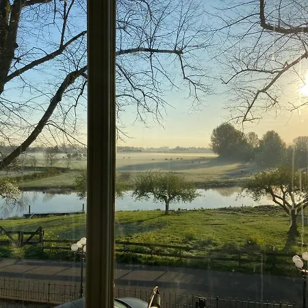De Os En Het Paard Hotel