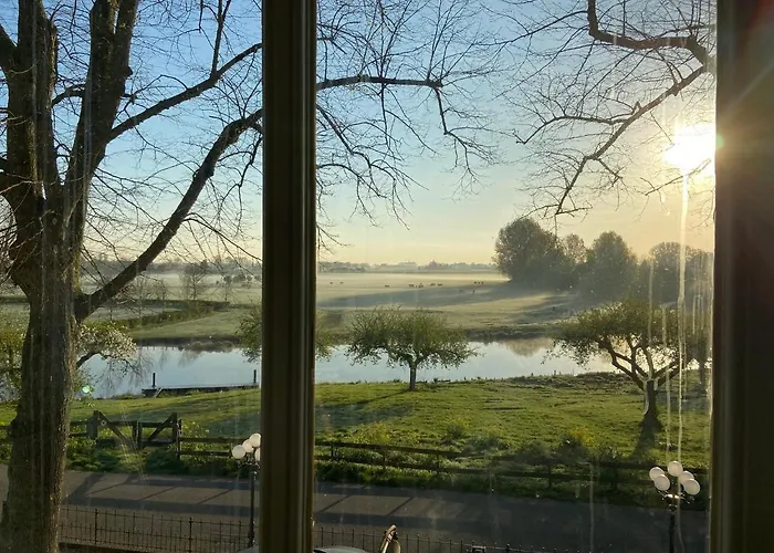 De Os En Het Paard Hotel